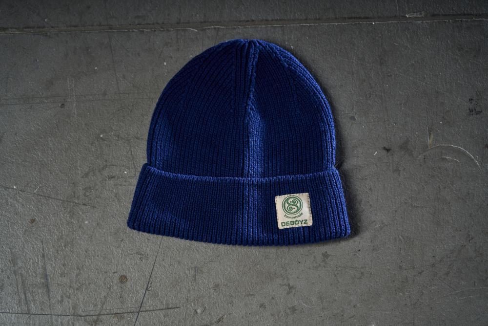 stylishes Hanf Beanie "MARGAUX liebt SCHNEE"