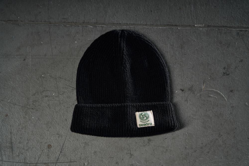 stylishes Hanf Beanie "MARGAUX liebt SCHNEE"
